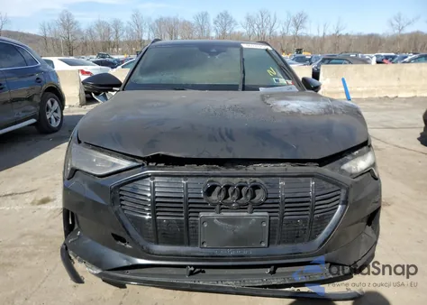 2019 Audi E-Tron Premium Plus из США, поврежденный, VIN WA1LAAGE2KB013285